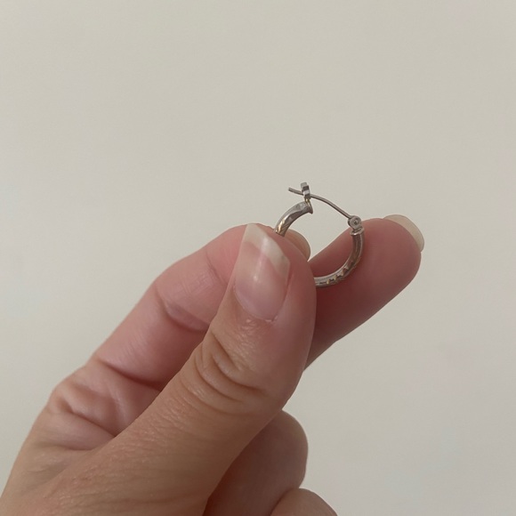 14k hoops - Picture 4 of 7